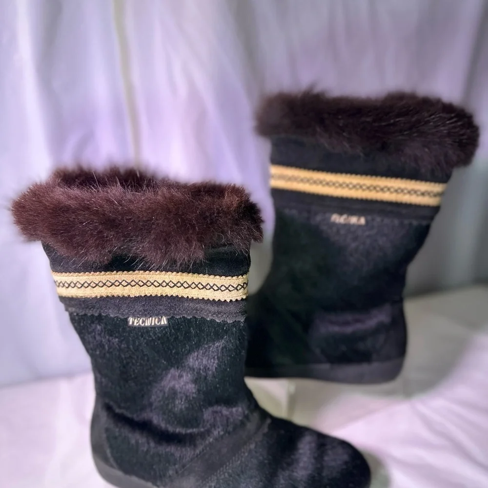 Tecnica Kids Black and Gold Boots with Fur Trim